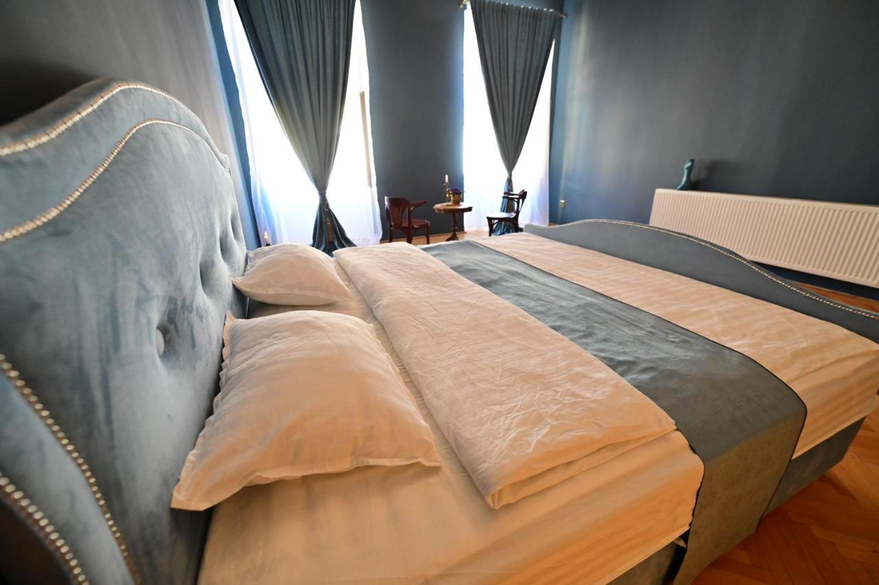 Lovely 2 Bedroom Apartment In Historic City Center Сибиу Екстериор снимка